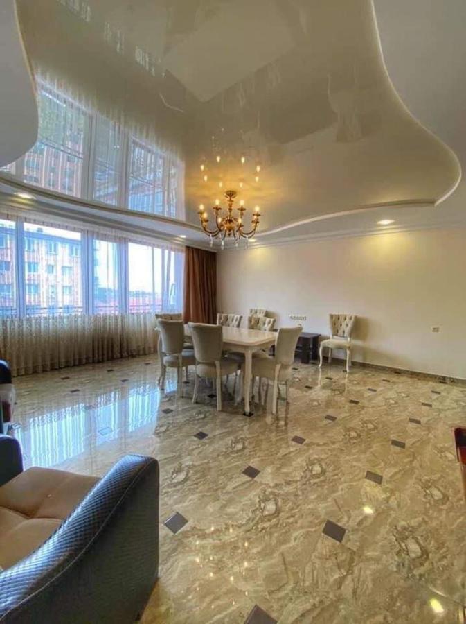 Apartment Dolphin 바투미 외부 사진
